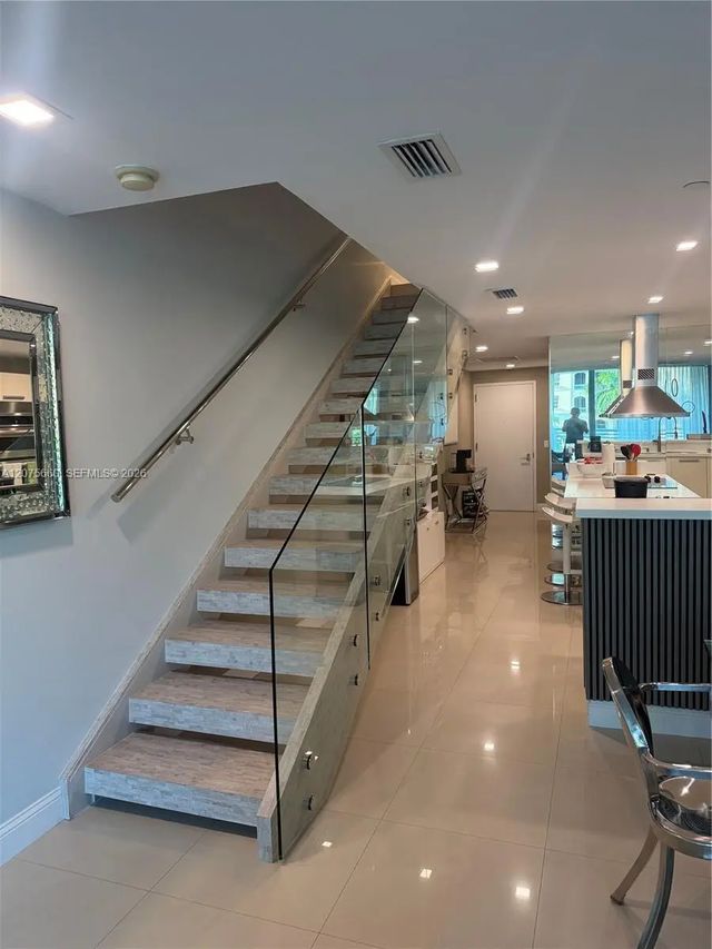 5 of 22 - 2950 Ne 188th Street #325, Aventura, FL