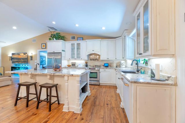4 of 61 - 304 Sw Indian Groves Drive, Stuart, FL