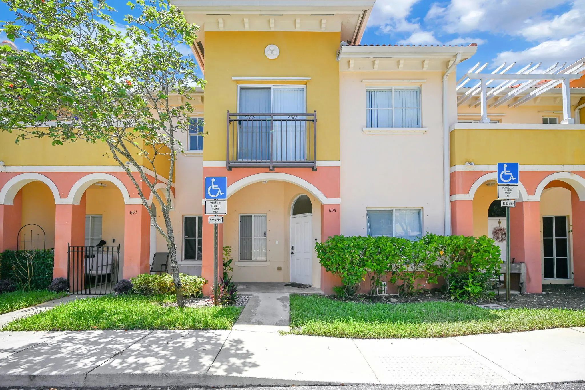 603 W Santa Catalina Circle #603, North Lauderdale