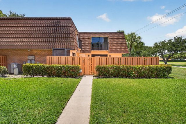 185 Charter Way, West Palm Beach