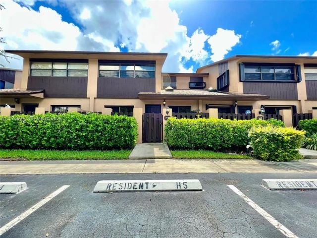 3 of 28 - 7750 Nw 79th Avenue #h5, Tamarac, FL