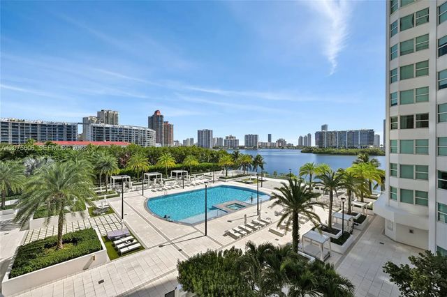 3301 Ne 183rd Street #509, Aventura