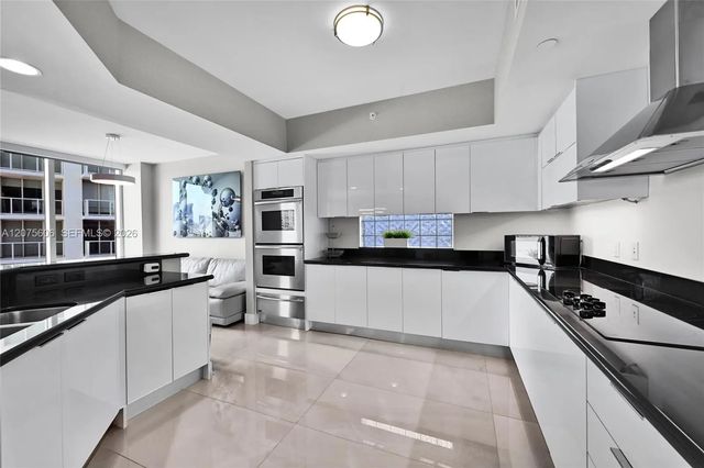 4 of 39 - 3301 Ne 183rd Street #509, Aventura, FL