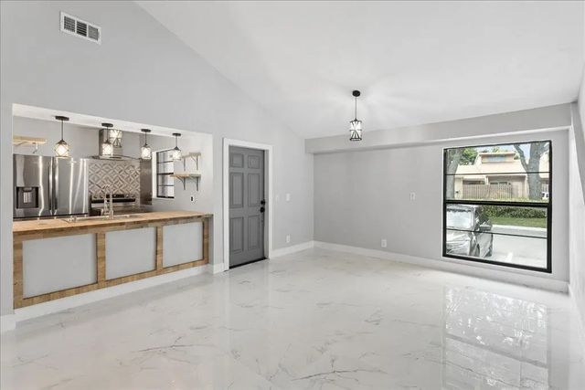 3 of 23 - 2062 Sw 82nd Avenue, Davie, FL