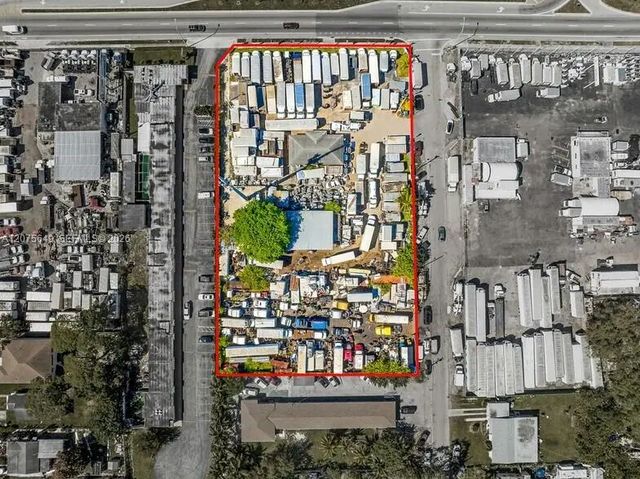8975 Nw 27th Avenue, Miami