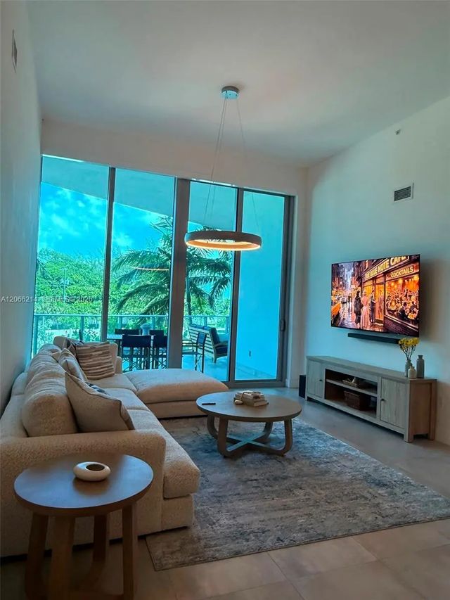 701 N Fort Lauderdale Boulevard #214, Fort Lauderdale