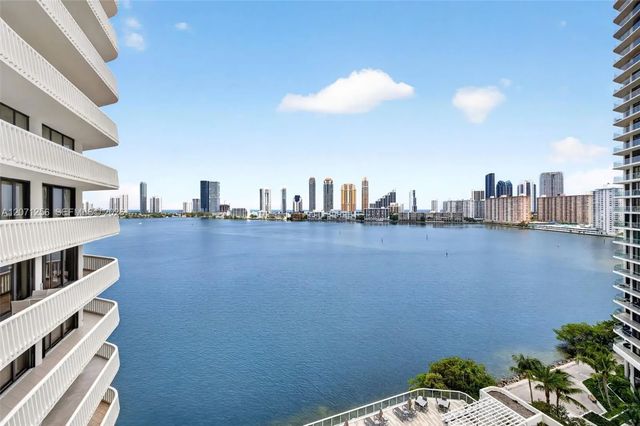 2 of 45 - 3000 Island Boulevard #1201, Aventura, FL