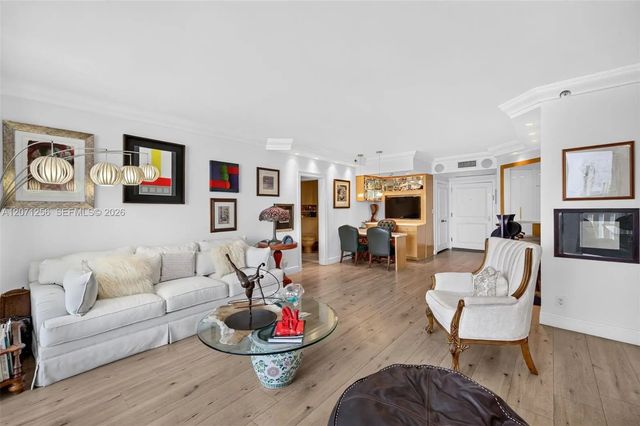 5 of 45 - 3000 Island Boulevard #1201, Aventura, FL