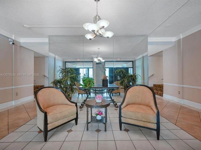 5 of 24 - 500 Executive Center Drive #3i, West Palm Beach, FL