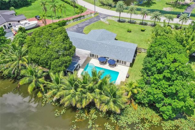 3 of 115 - 10880 Sw 25th Street, Davie, FL
