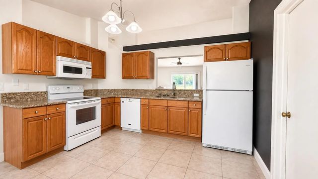 4 of 21 - 244 Sw Ridgecrest Drive, Port St. Lucie, FL