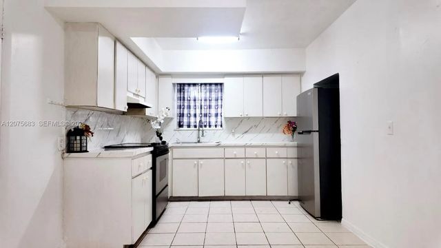 2367 Nw 82nd Street #miami, Miami