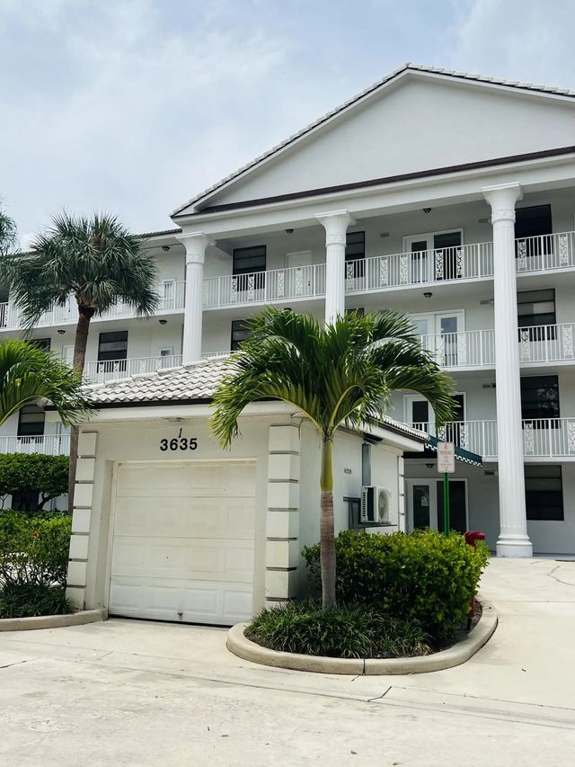 3635 Whitehall Drive #404, West Palm Beach