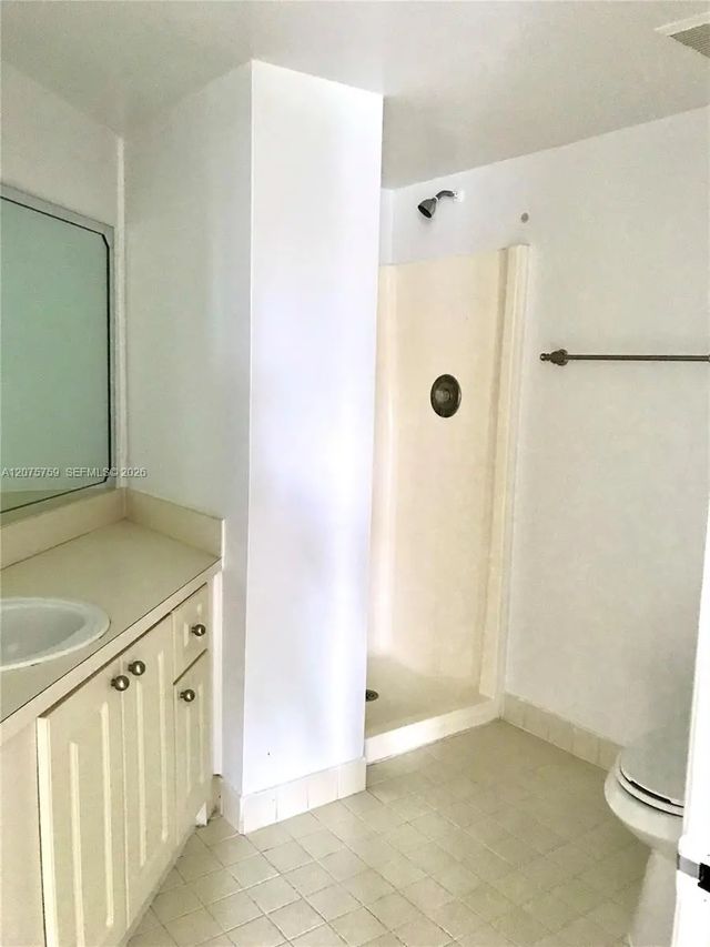 5 of 10 - 6955 Nw 186th Street #f310, Hialeah, FL