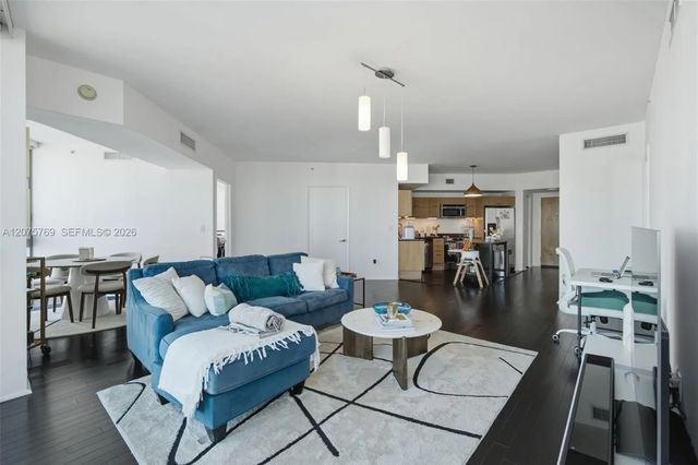 4 of 30 - 350 S Miami Avenue #2601, Miami, FL