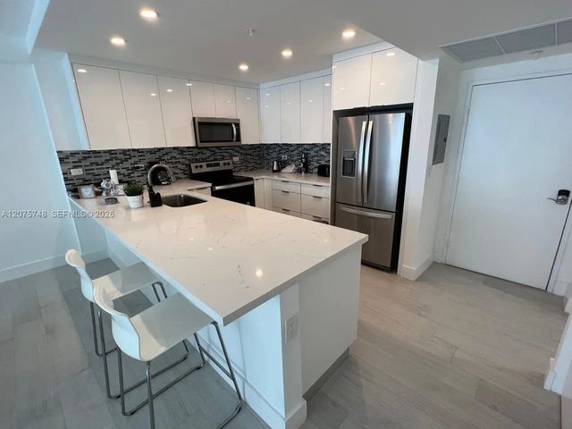 2 of 48 - 5601 Collins Avenue #412a, Miami Beach, FL