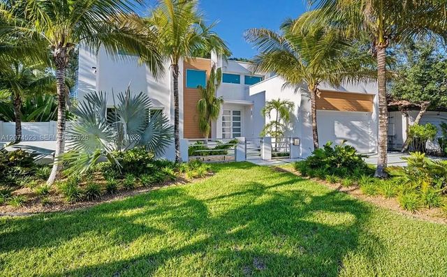 3 of 45 - 607 Se 6th Street, Fort Lauderdale, FL