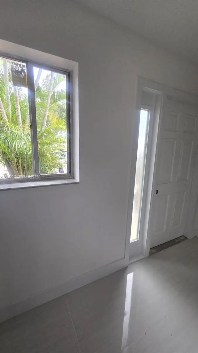 3 of 24 - 3050 Nw 106th Avenue #7, Sunrise, FL
