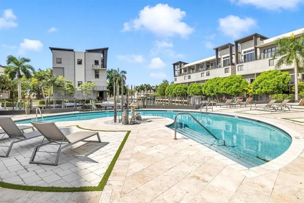 462 Se 1st Circle, Pompano Beach