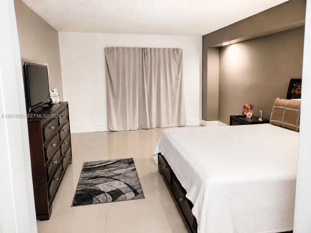 4 of 9 - 16511 Blatt Boulevard #103, Weston, FL