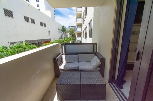 3 of 41 - 1623 Collins Avenue #312, Miami Beach, FL