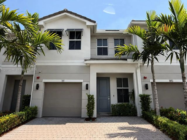 181 Sw 170th Avenue, Pembroke Pines
