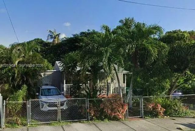 863 Nw 113th Street, Miami