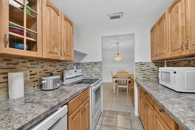 867 North Drive #b, Delray Beach