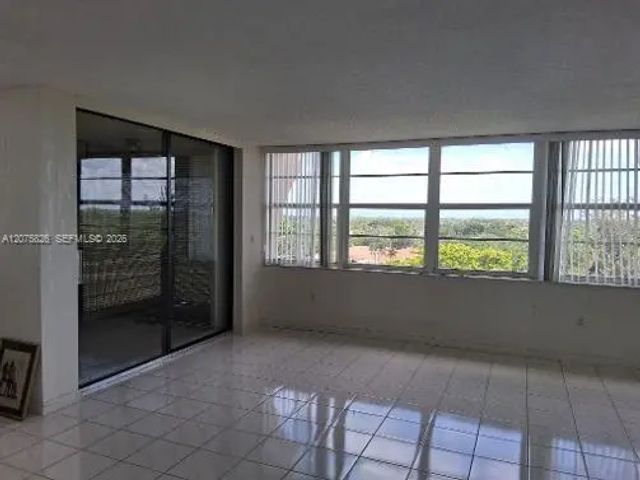 3 of 14 - 900 St Charles Place #ph5, Pembroke Pines, FL