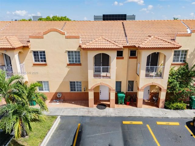 2 of 62 - 9425 Nw 114th Lane #3, Hialeah Gardens, FL