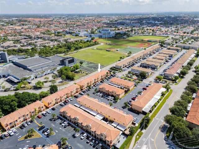 5 of 62 - 9425 Nw 114th Lane #3, Hialeah Gardens, FL