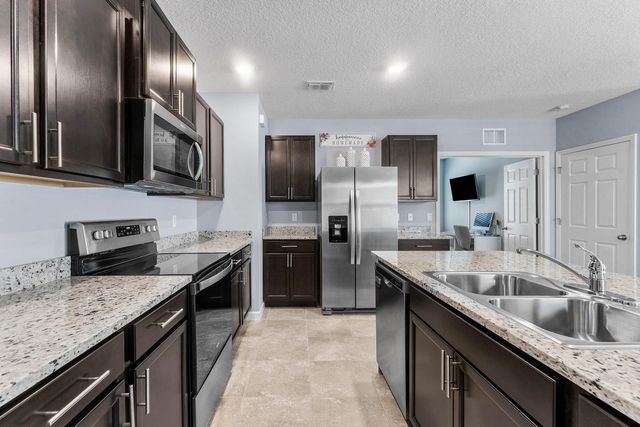 4 of 27 - 11260 Sw Hadley Street, Port St. Lucie, FL