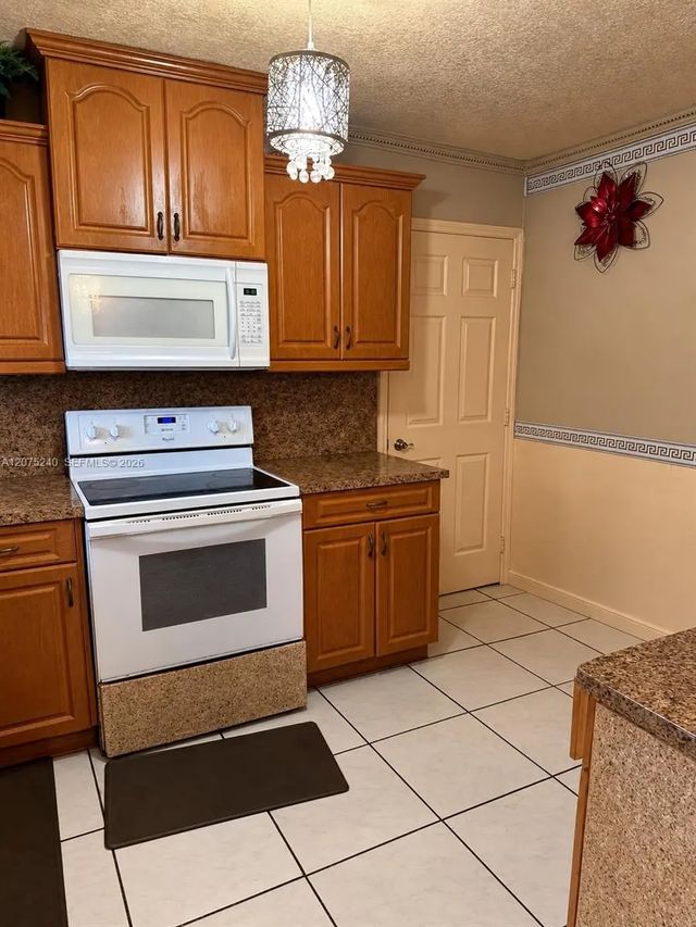 4 of 12 - 4441 Nw 173rd Drive, Miami Gardens, FL