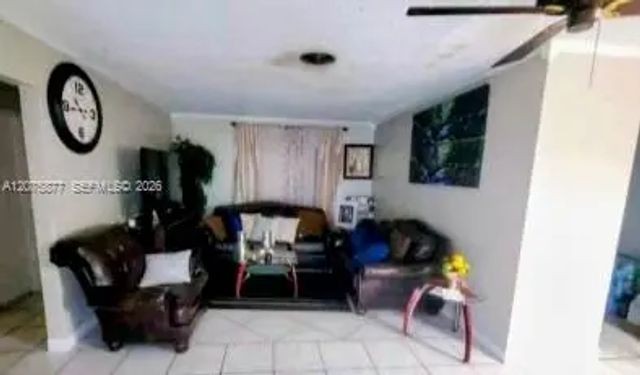 3 of 6 - 6240 Sw 8th Street, North Lauderdale, FL