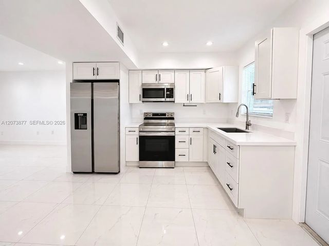 2 of 28 - 1800 Ne 154th Street, North Miami Beach, FL