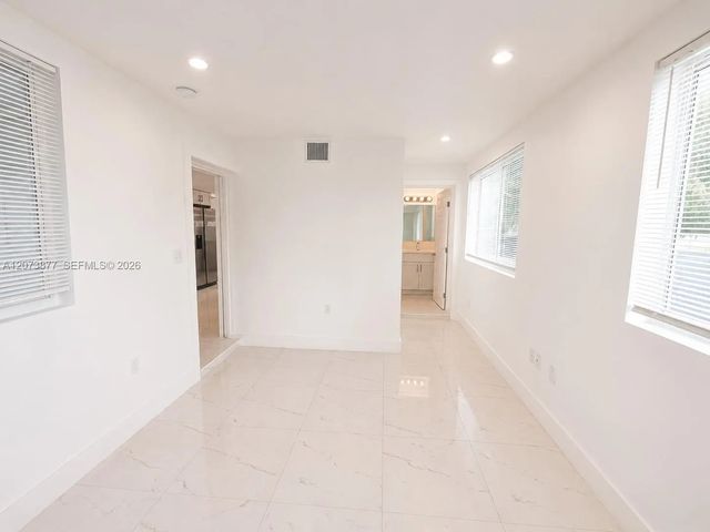 5 of 28 - 1800 Ne 154th Street, North Miami Beach, FL