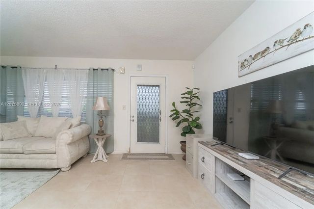 5 of 20 - 3205 Portofino Point #d4, Coconut Creek, FL
