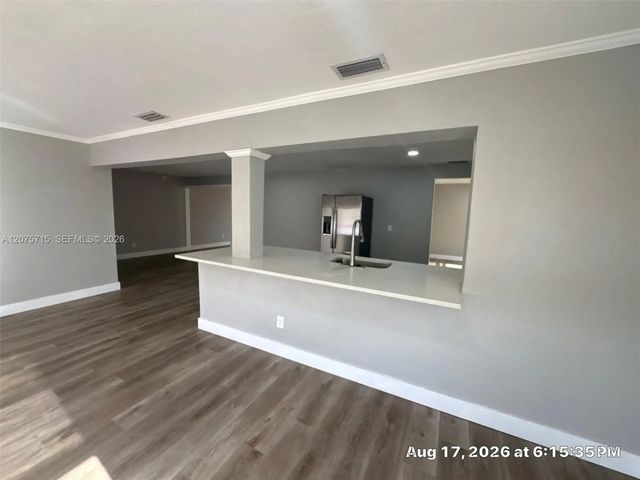5 of 14 - 9401 Nw 20th Street, Pembroke Pines, FL