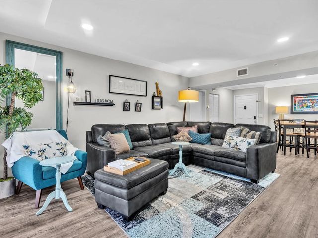 2721 Ocean Club Boulevard #104, Hollywood