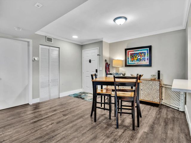 5 of 40 - 2721 Ocean Club Boulevard #104, Hollywood, FL