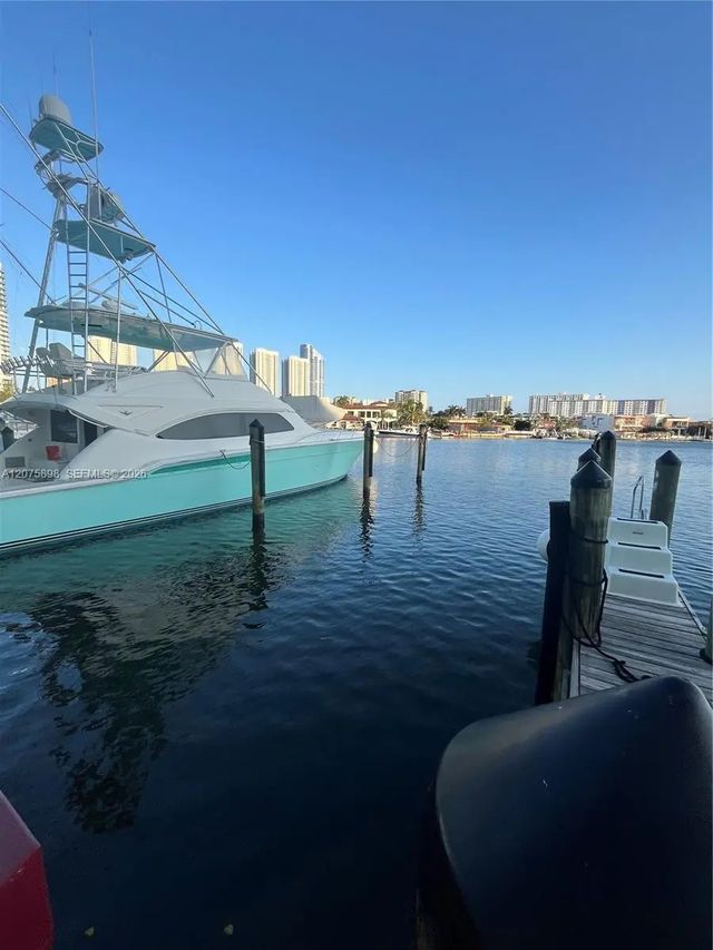 400 Sunny Isles Boulevard, Sunny Isles Beach