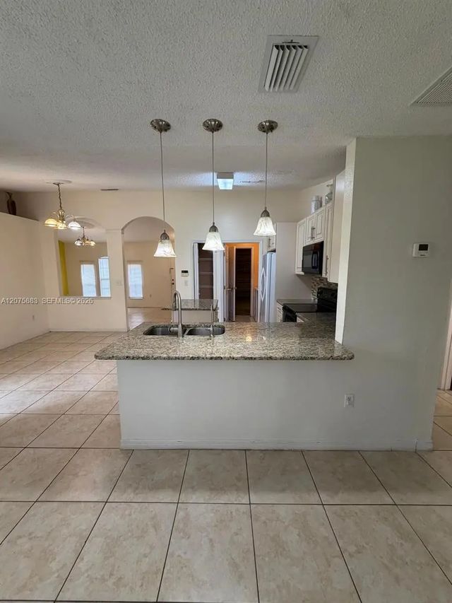 5 of 20 - 653 Bluebill Court, Poinciana, FL