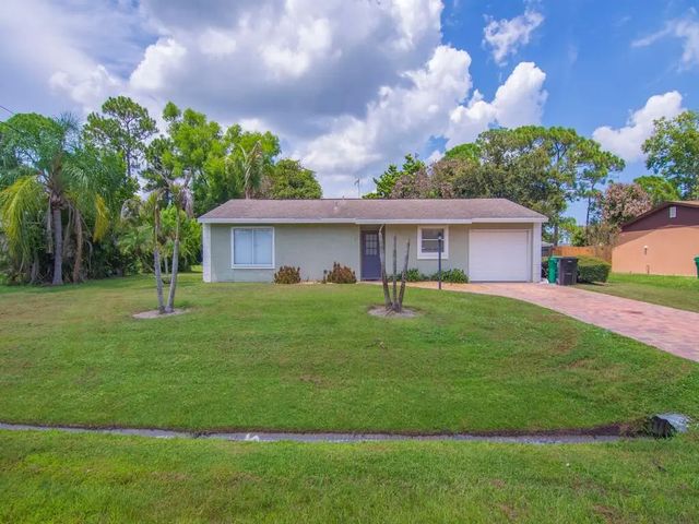 2 of 39 - 509 Se Faith Terrace, Port St. Lucie, FL