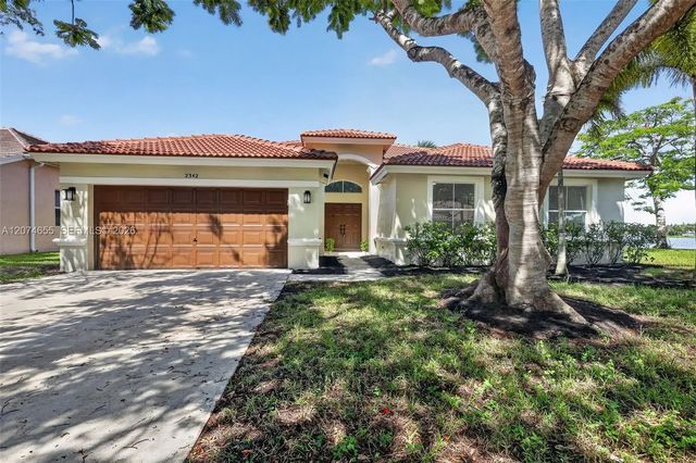 2342 Nw 184th Terrace, Pembroke Pines