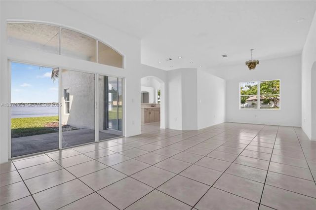 4 of 72 - 2342 Nw 184th Terrace, Pembroke Pines, FL