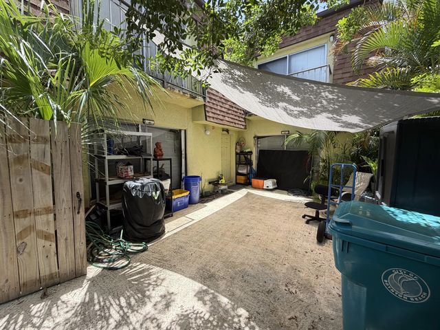 3 of 37 - 2623 Se 5th Circle, Boynton Beach, FL