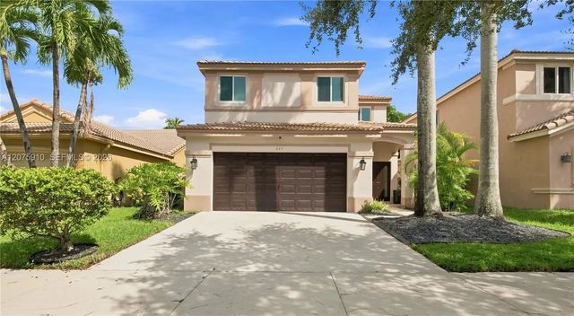 445 Conservation Drive, Weston