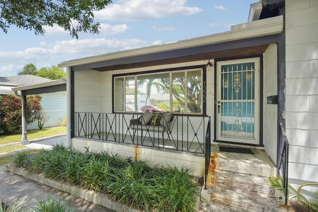 2 of 29 - 1222 N L Street, Lake Worth, FL