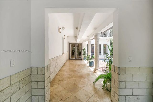 5 of 63 - 6550 Sw 75th Terrace, South Miami, FL