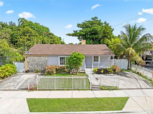 2723 Nw 3rd Street, Miami